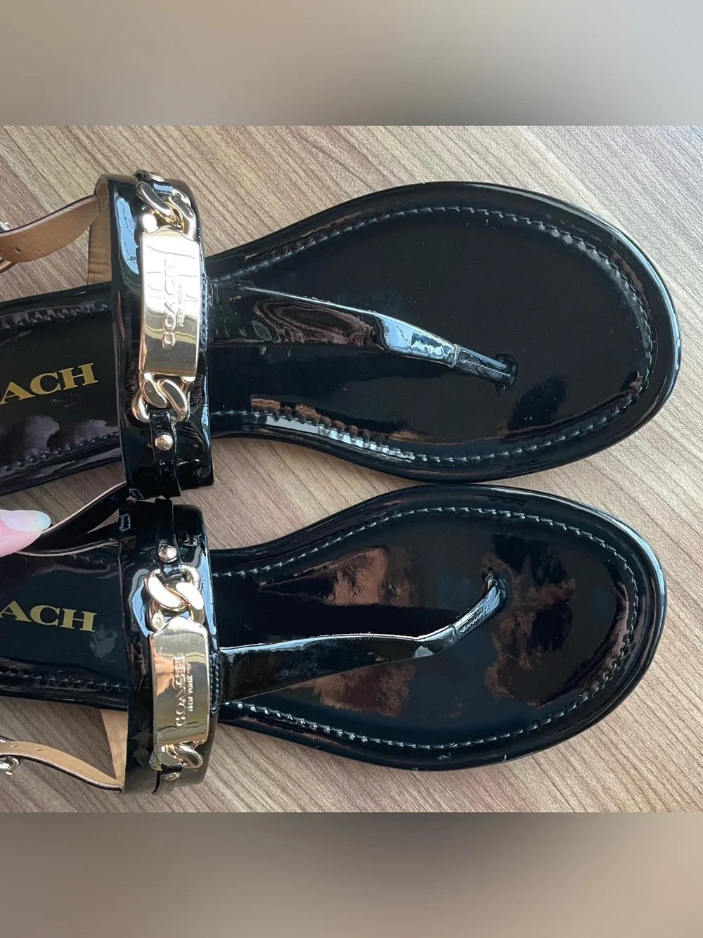 Coach Caterine Black Patent Leather T-Strap Sandals Plaque Gold 10B